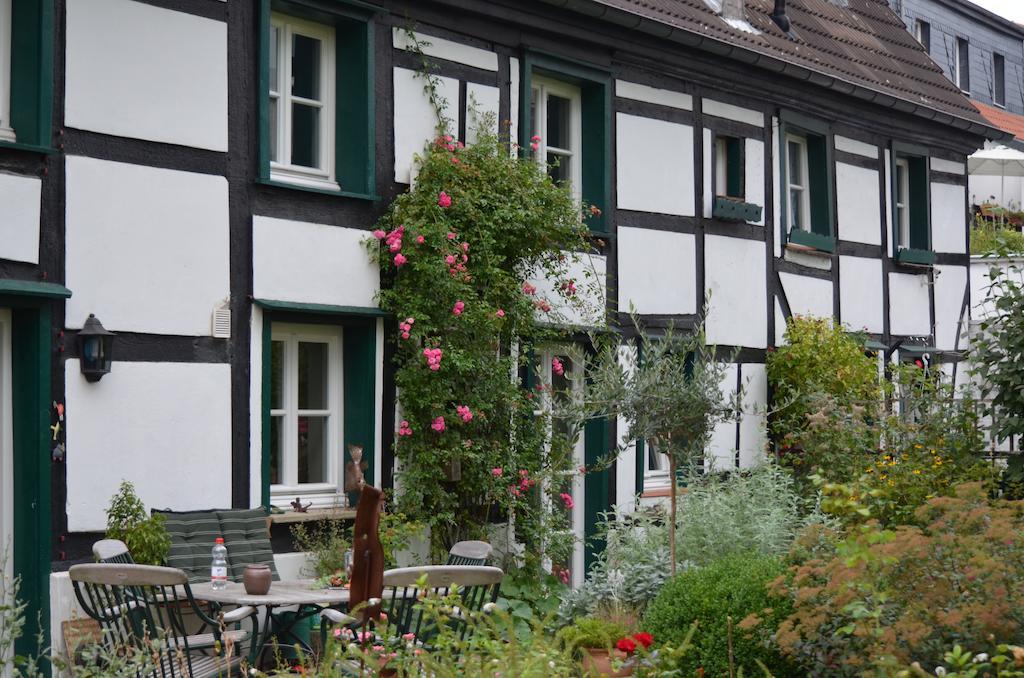 B & B Nr. 1 Schwerte Esterno foto